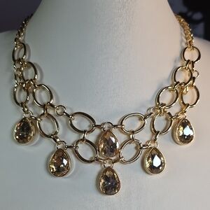 Paparazzi Gold Teardrop Necklace Blockbuster
